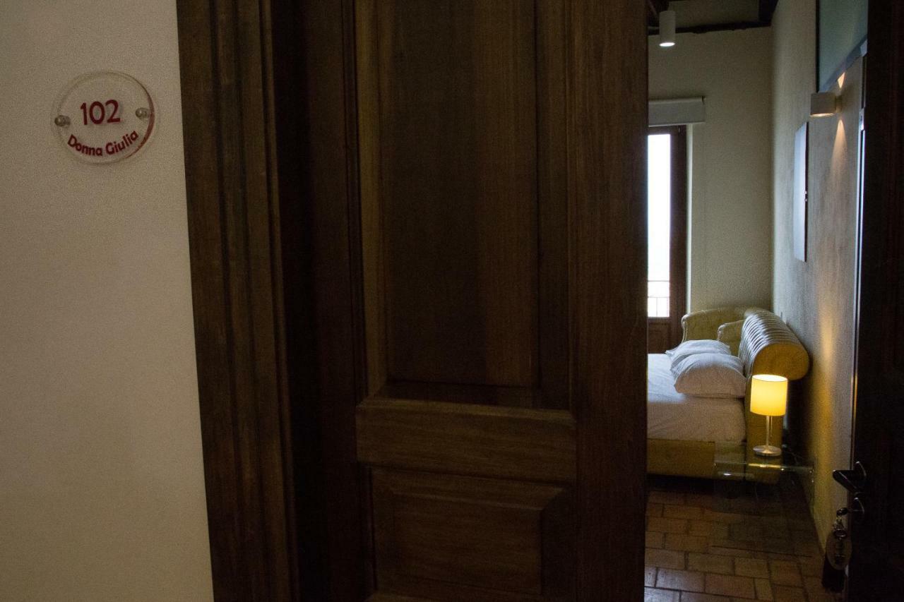 Relais Hotel Palazzo Castriota コリリアーノ・カーラブロ エクステリア 写真